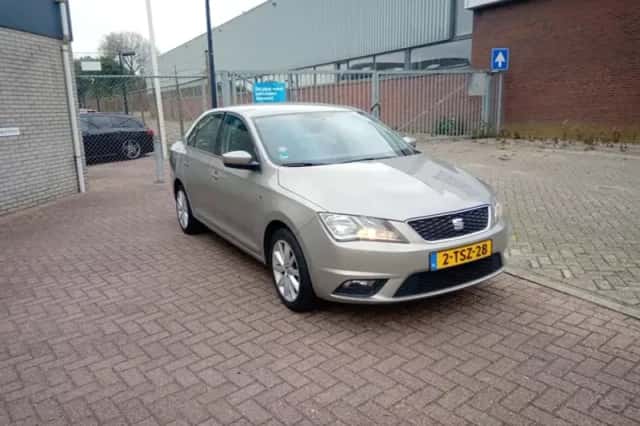SEAT Toledo (2014) thumbnail 6