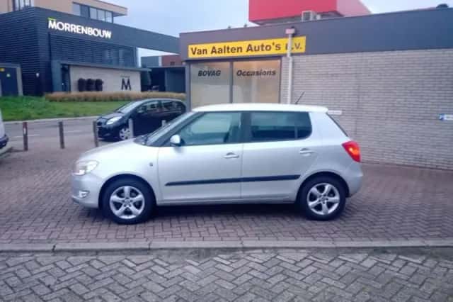 Škoda Fabia (2011) thumbnail 1