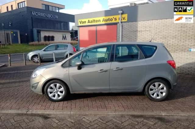 Opel Meriva (2011) thumbnail 1