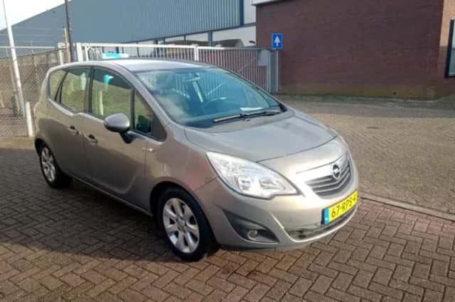 Opel Meriva (2011) thumbnail 6