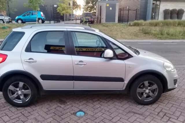 Suzuki SX4 (2011) thumbnail 5