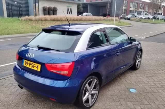 Audi A1 (2011) thumbnail 4