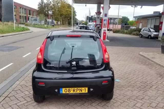 Peugeot 107 (2011) thumbnail 3