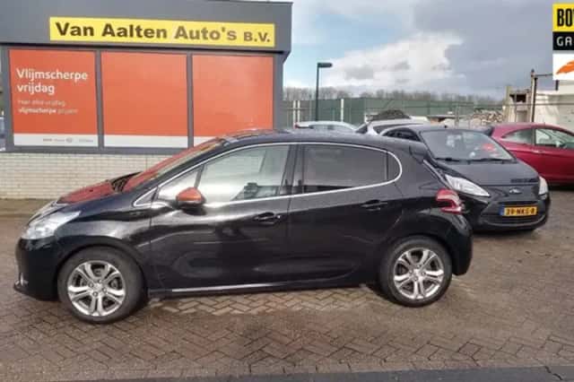 Peugeot 208 (2014) thumbnail 1