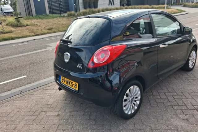 Ford Ka (2010) thumbnail 4