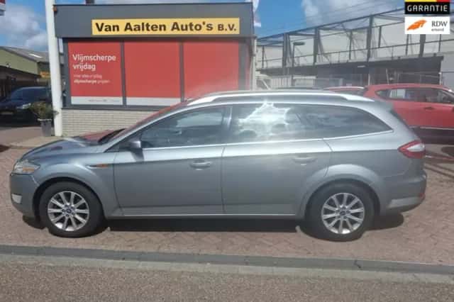 Ford Mondeo (2010) thumbnail 1