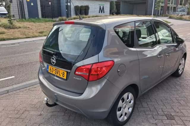 Opel Meriva (2011) thumbnail 4