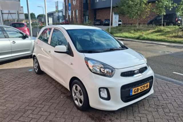 Kia Picanto (2015) thumbnail 6