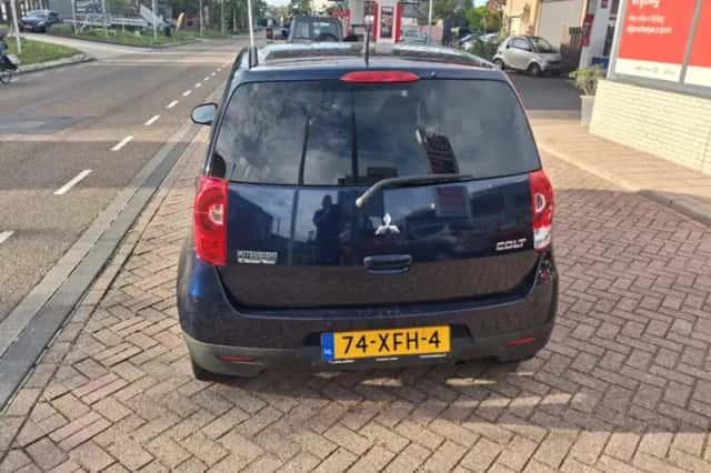 Mitsubishi Colt (2012) thumbnail 3