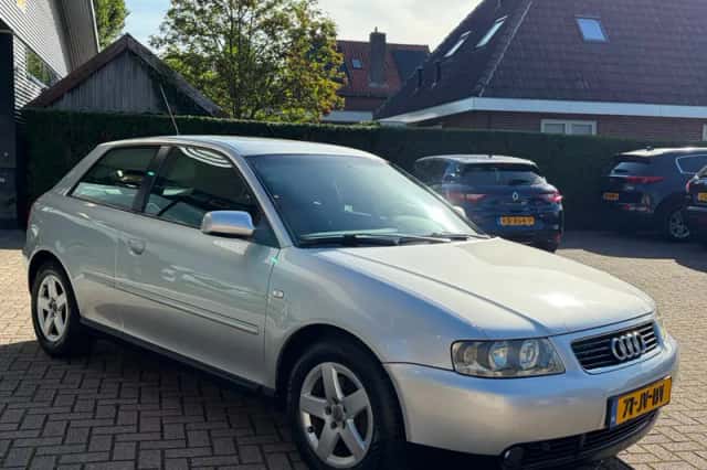 Audi A3 (2002) thumbnail 6