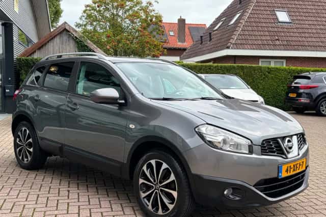 Nissan Qashqai (2012) thumbnail 6