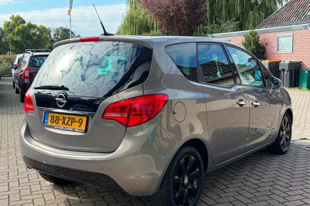 Opel Meriva (2012) thumbnail 4
