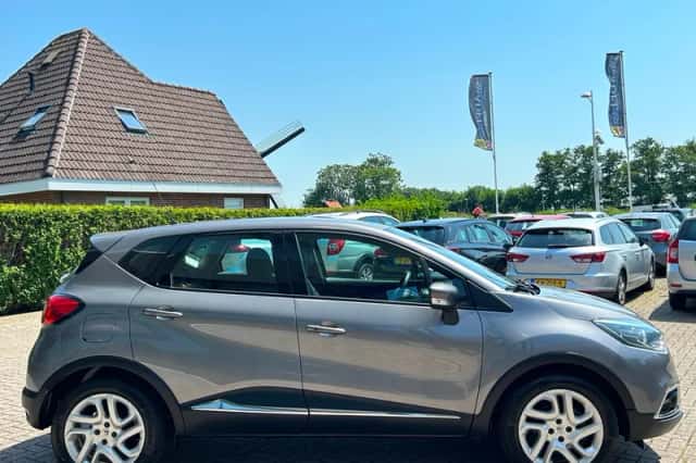 Renault Captur (2015) thumbnail 5
