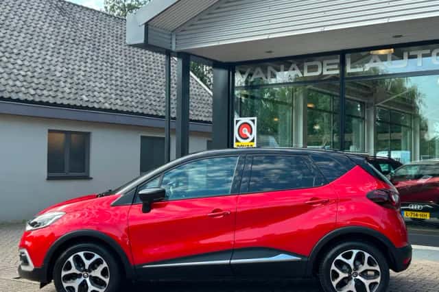 Renault Captur (2019) thumbnail 2