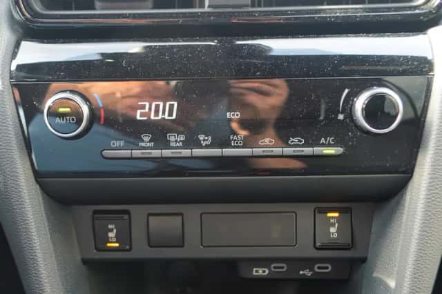 Toyota Yaris Cross (2026) thumbnail 2