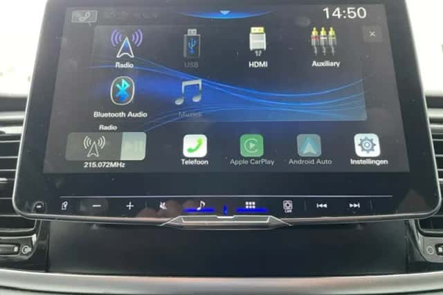 Kia Rio (2017) thumbnail 3