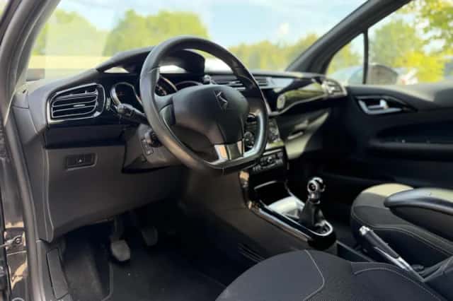 Citroën DS3 (2010) thumbnail 5
