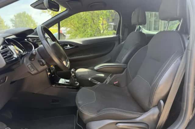 Citroën DS3 (2010) thumbnail 6