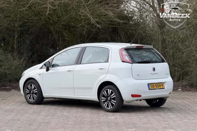 Fiat Punto Evo (2012) thumbnail 2