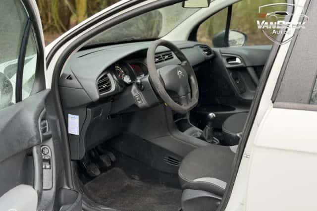 Citroën C3 (2013) thumbnail 3
