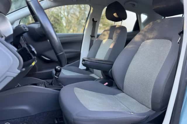 SEAT Ibiza (2009) thumbnail 6