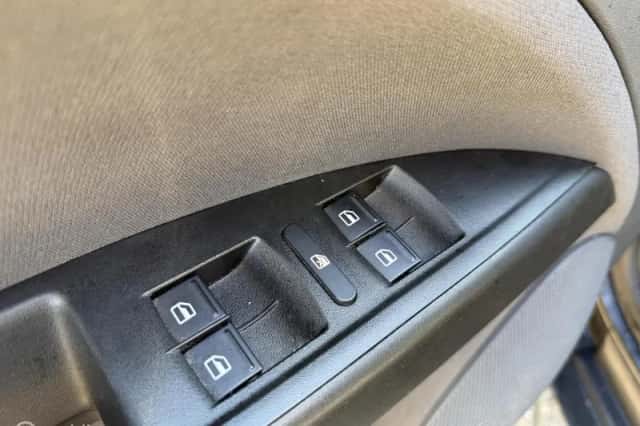 SEAT Altea (2009) thumbnail 6