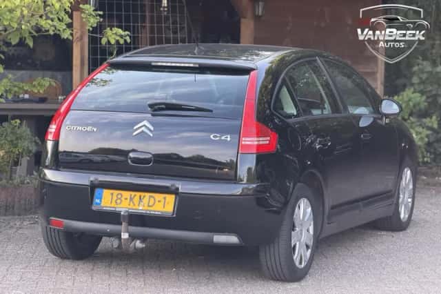 Citroën C4 (2010) thumbnail 2
