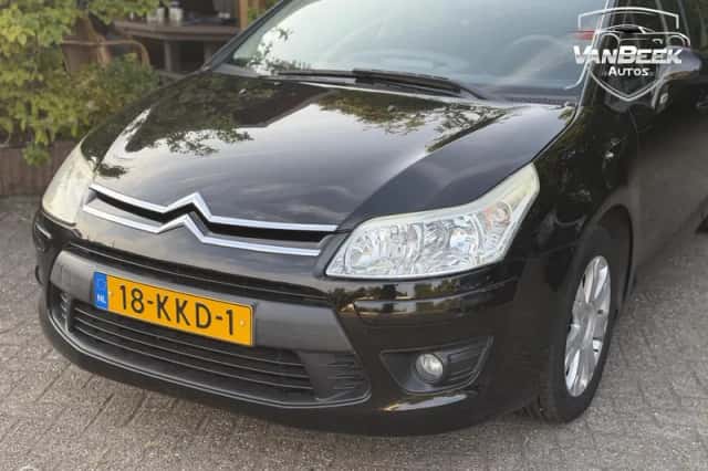 Citroën C4 (2010) thumbnail 3