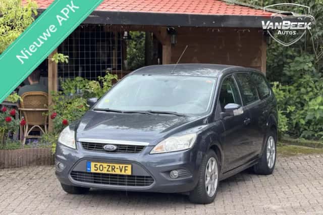 Ford Focus (2008) thumbnail 1