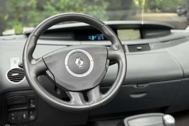 Renault Espace (2008) thumbnail 4