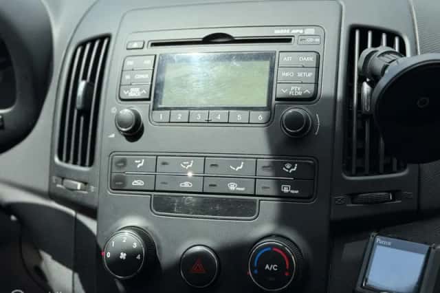 Hyundai i30 (2009) thumbnail 4