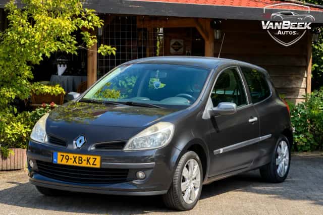 Renault Clio (2007) thumbnail 1