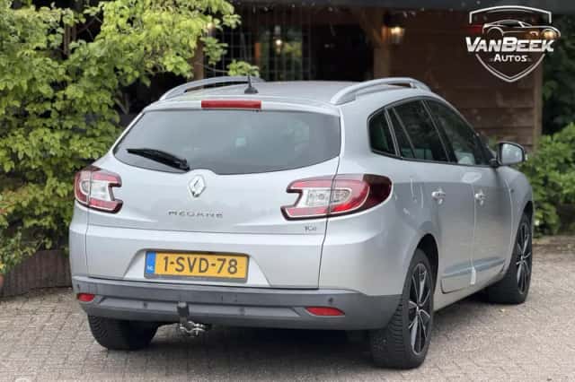 Renault Mégane (2013) thumbnail 2