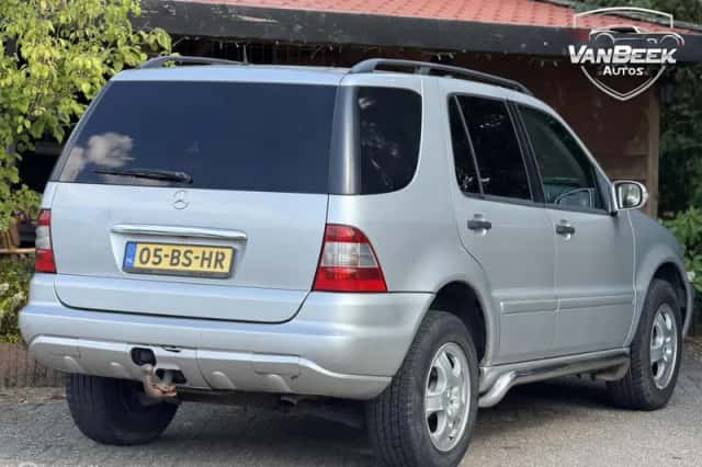 Mercedes-Benz M-Klasse (2005) thumbnail 2
