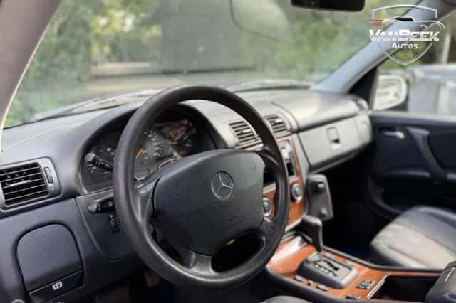 Mercedes-Benz M-Klasse (2005) thumbnail 3