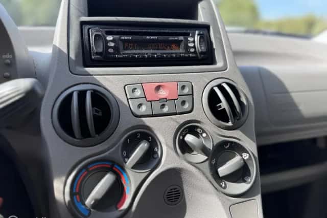Fiat Panda (2003) thumbnail 5