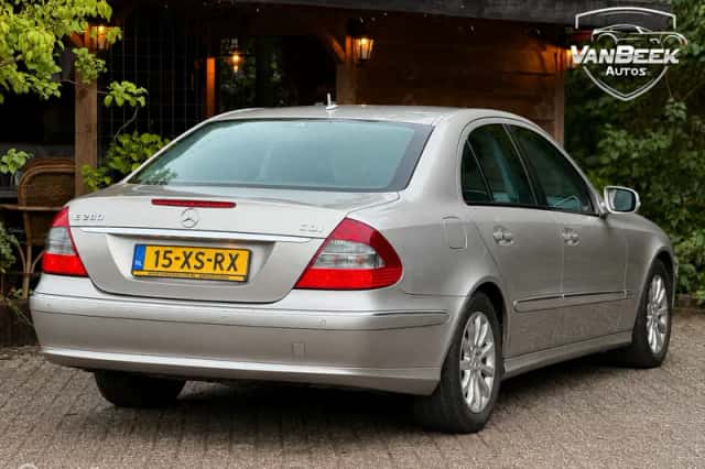 Mercedes-Benz E-Klasse (2007) thumbnail 2
