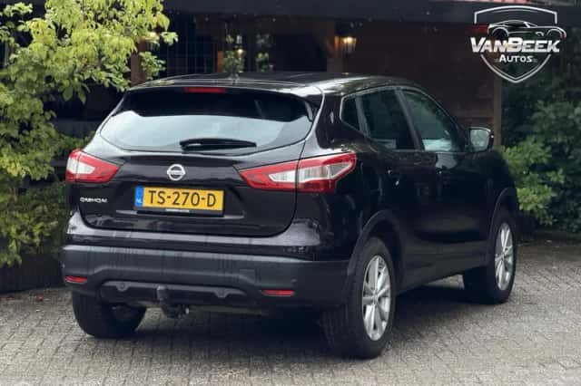 Nissan Qashqai (2014) thumbnail 2