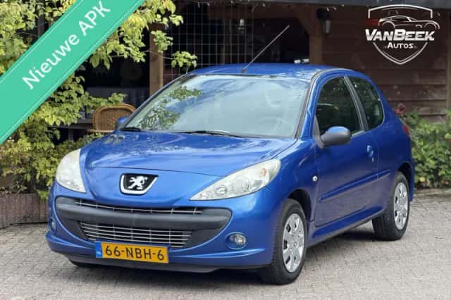 Peugeot 206+ (2010) thumbnail 1