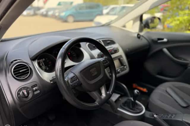 SEAT Altea XL (2012) thumbnail 4