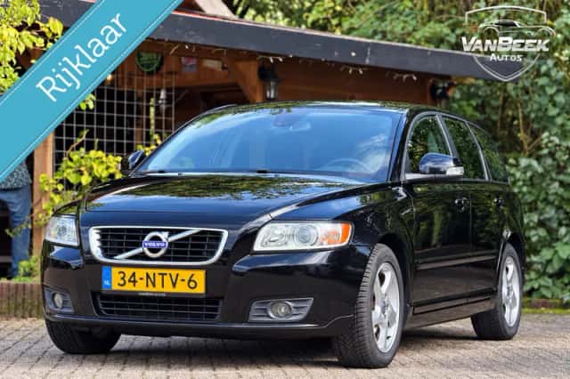 Volvo V50 (2010) thumbnail 1