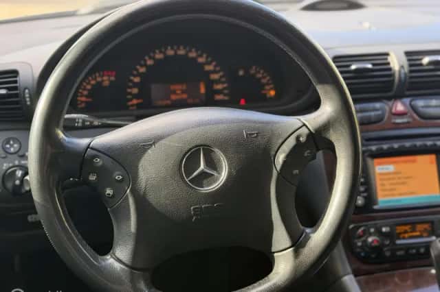 Mercedes-Benz C-Klasse (2003) thumbnail 4