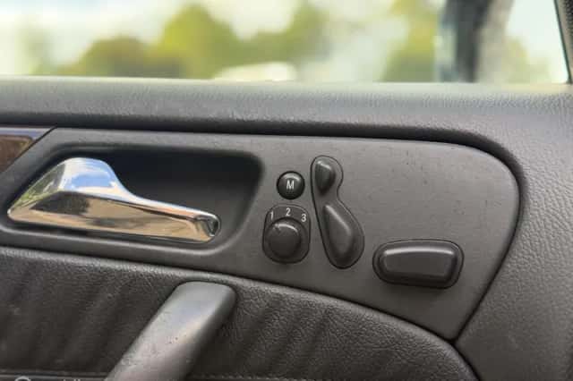 Mercedes-Benz C-Klasse (2003) thumbnail 6