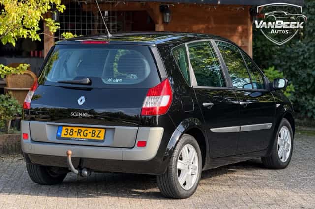 Renault Scénic (2003) thumbnail 2