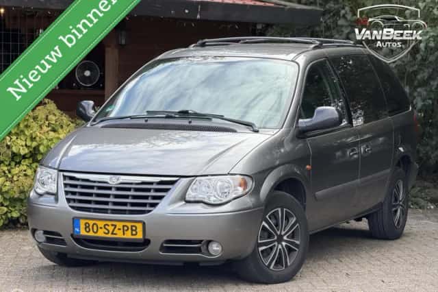 Chrysler Voyager (2006) thumbnail 1