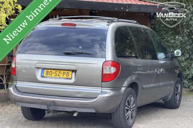 Chrysler Voyager (2006) thumbnail 2