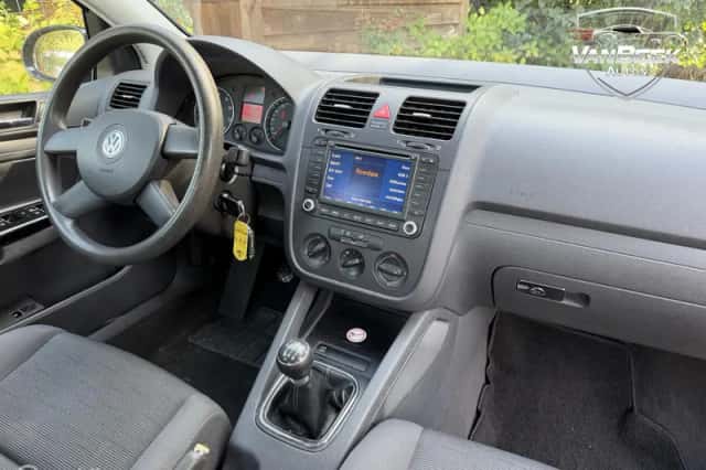 Volkswagen Golf (2005) thumbnail 3