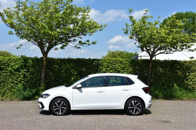 Volkswagen Polo (2022) thumbnail 4