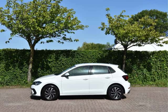 Volkswagen Polo (2022) thumbnail 4