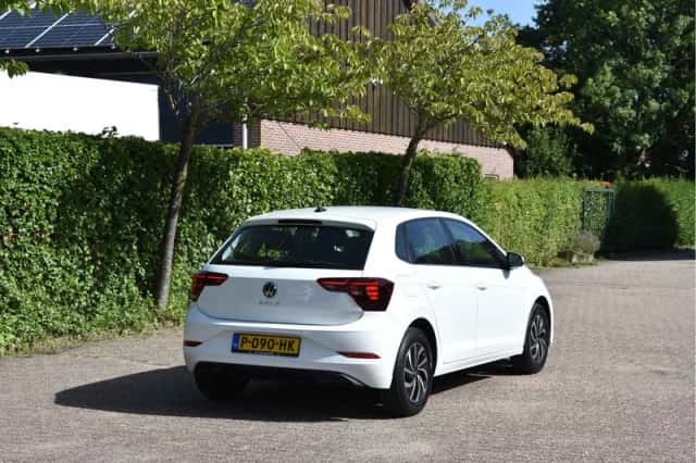 Volkswagen Polo (2022) thumbnail 6
